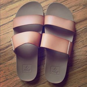Women’s reef sandals!
